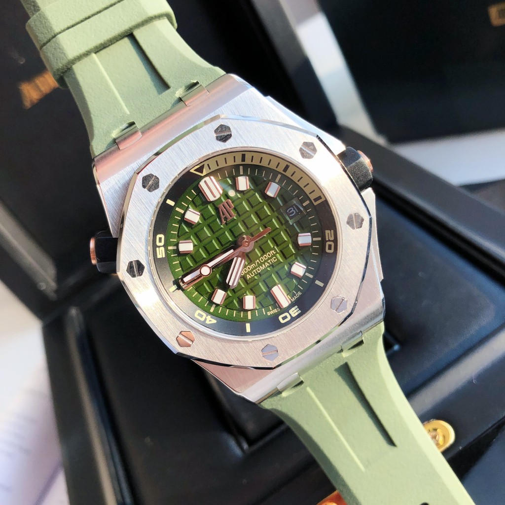 Audemars Piguet Royal Oak Offshore 15720ST.OO.A052CA.01avocado